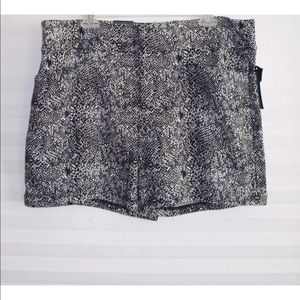 INC INTERNATIONAL CONCEPTS snake Print Shorts 16